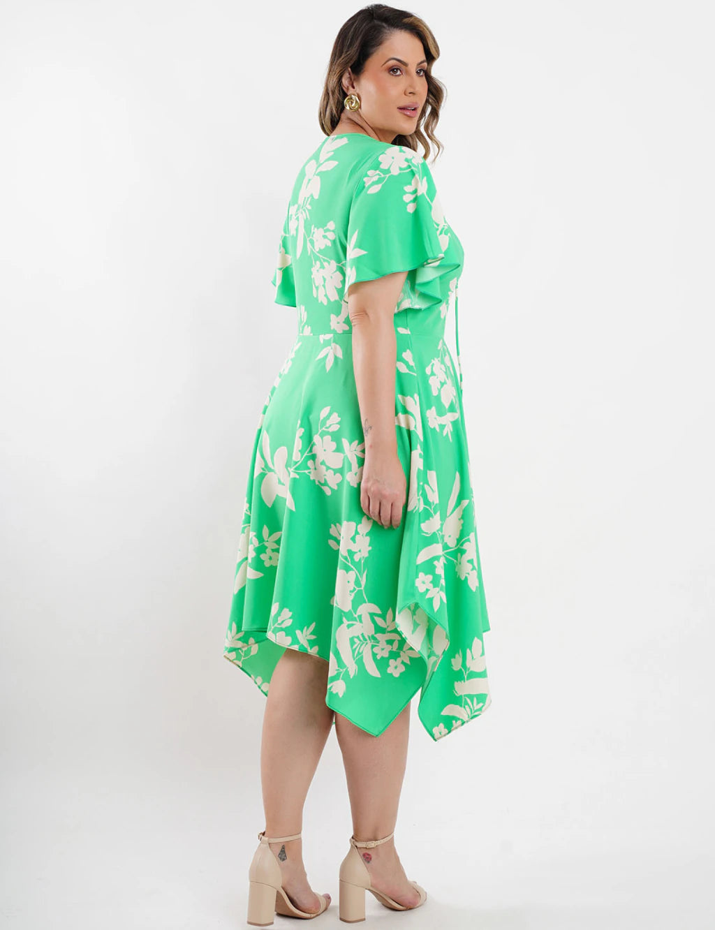Vestido Curto Crepe Barra Assimétrica Verde