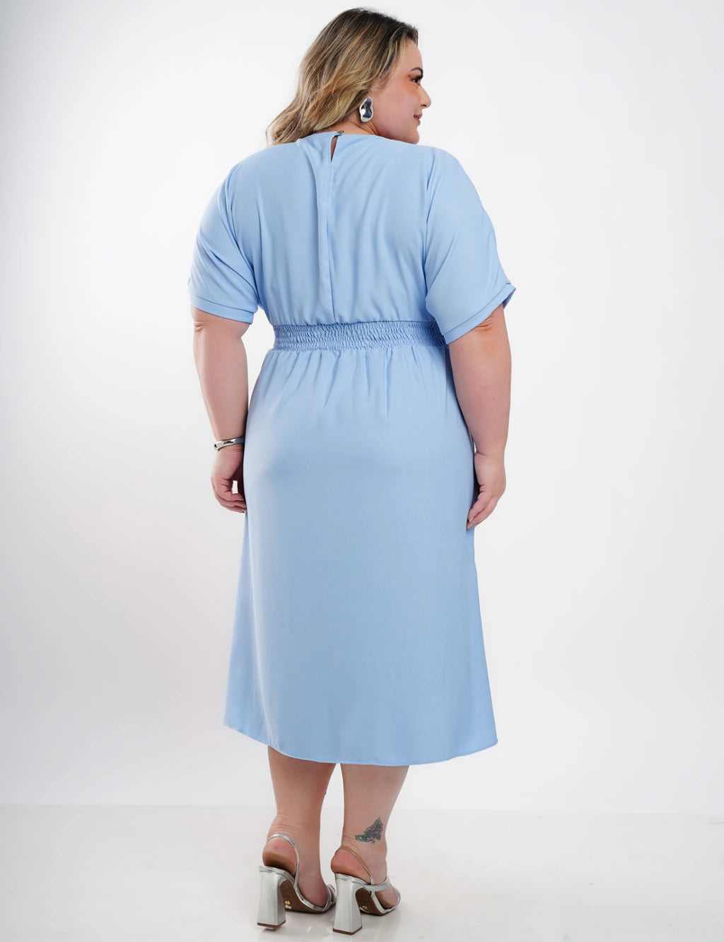Vestido Midi Crepe Com Argola Cintura Azul