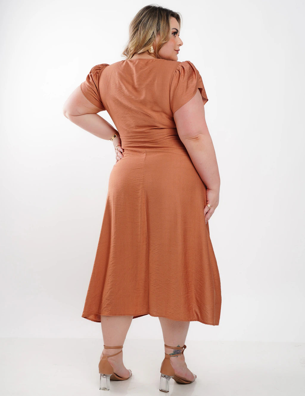 Vestido Midi Viscose Liso Com Saia Dupla Marrom