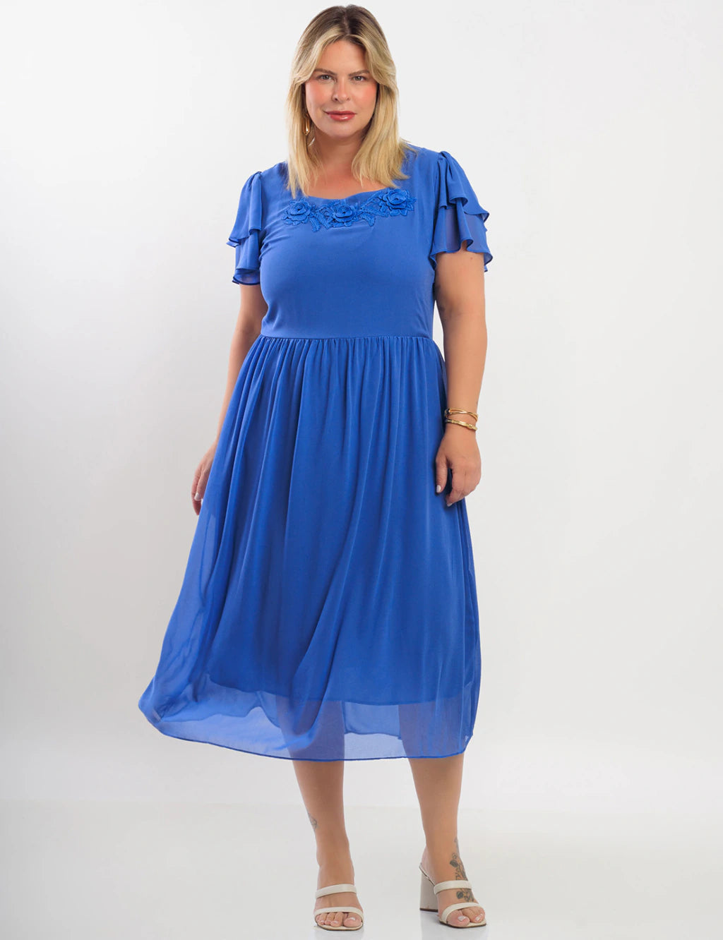 Vestido Midi Chiffon Com Aplique Floral Azul