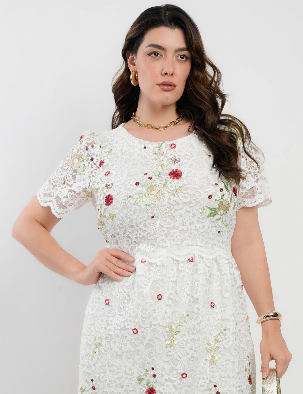 Vestido Curto De Renda Barrado Com Borbado Branco