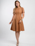 Vestido Curto Alfaiataria Pespontos Marrom