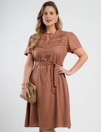 Vestido Curto Linho Misto Com Nervuras Marrom