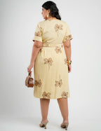 Vestido Midi Crepe Encorpado Bordado Amarelo