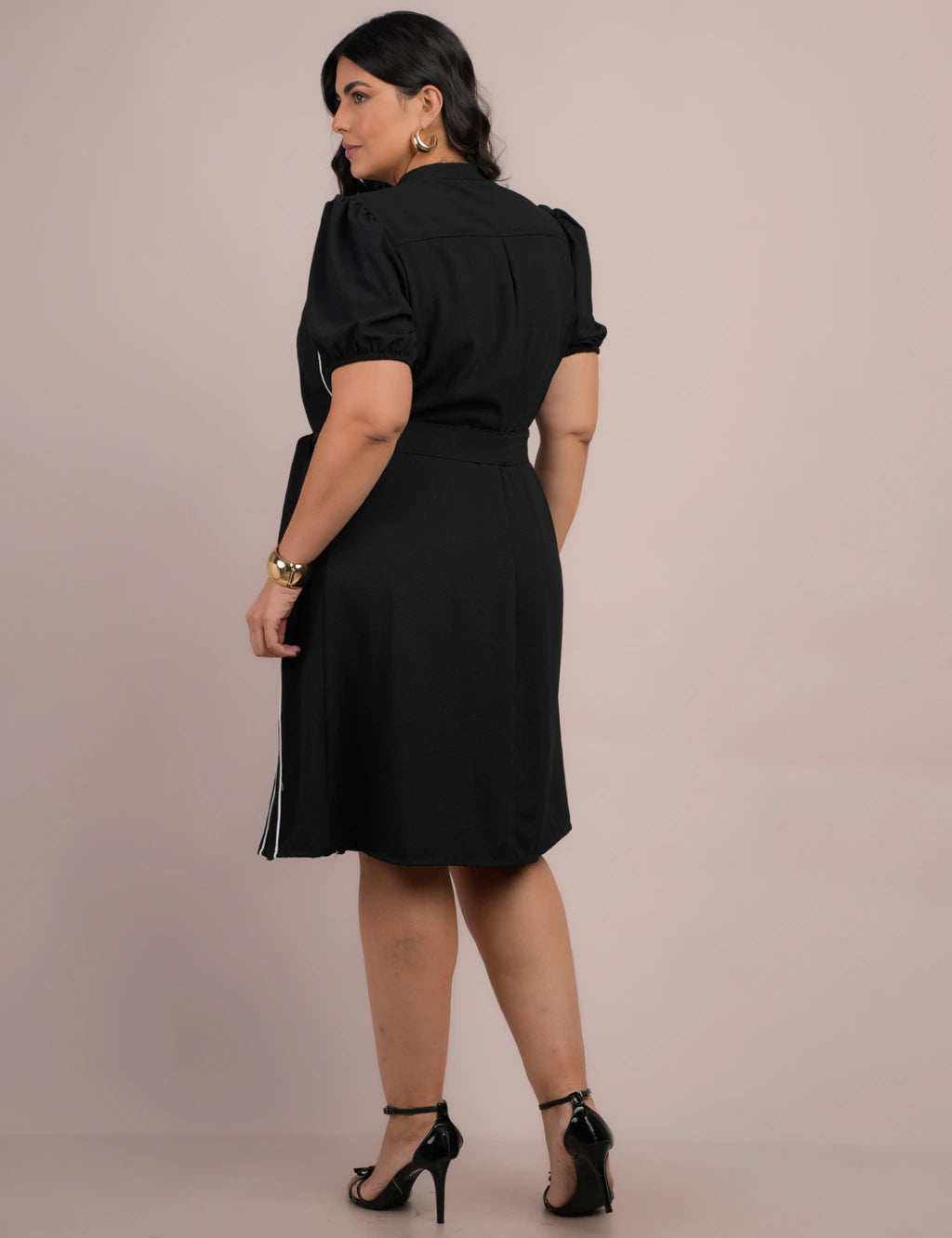 Vestido Curto Alfaiataria Chemise Com Vivo Preto