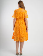 Vestido Midi Renda Com Botões Amarelo