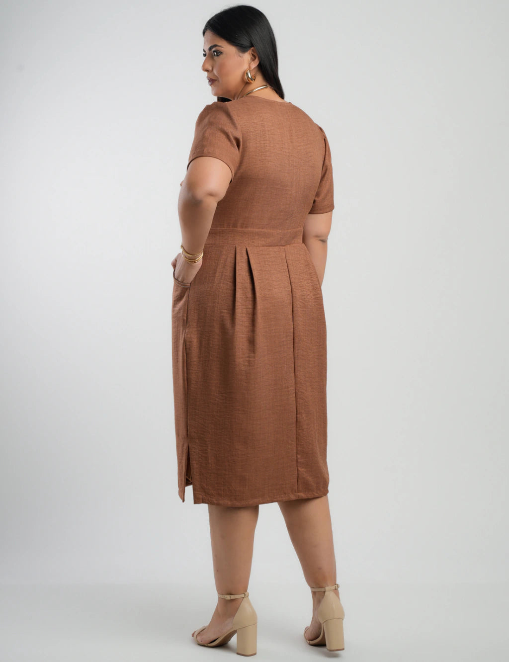 Vestido Curto Linho Poliéster Com Pesponto Marrom