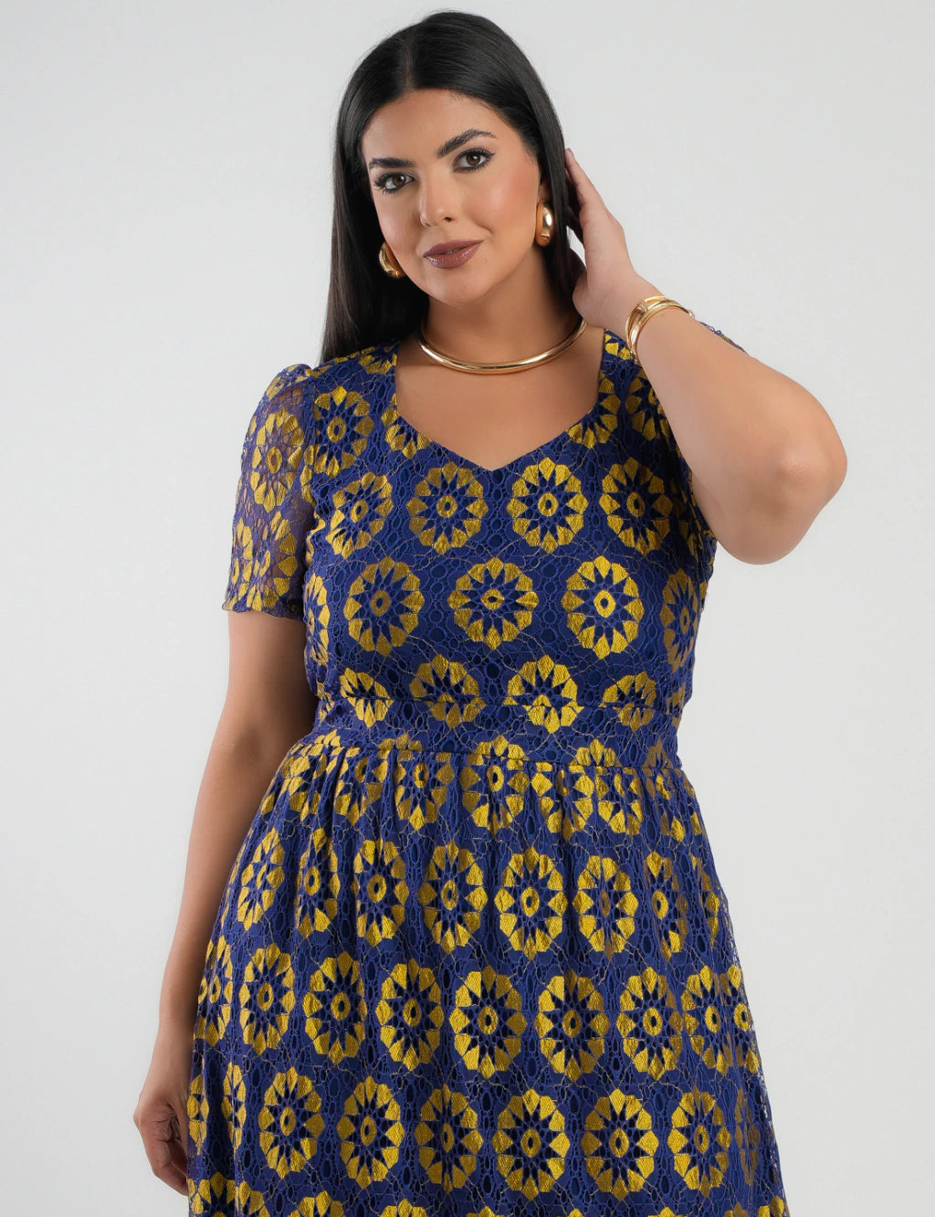 Vestido Midi Renda Com Decote Princesa Amarelo