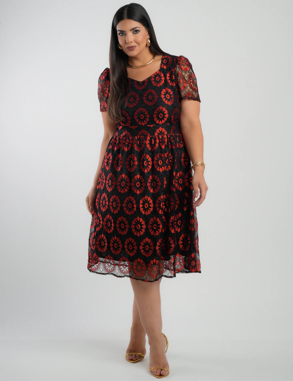 Vestido Midi Renda Com Decote Princesa Vermelho