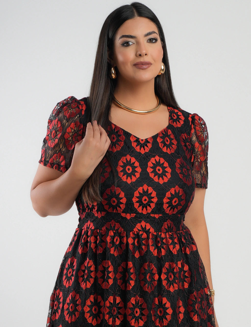 Vestido Midi Renda Com Decote Princesa Vermelho