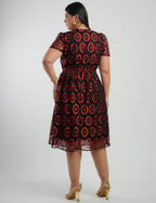 Vestido Midi Renda Com Decote Princesa Vermelho