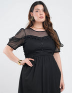 Vestido Midi Tule Textura Poá Com Babado Preto