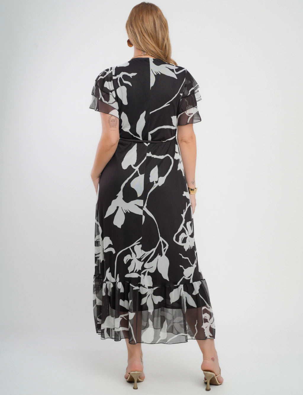 Vestido Longo Tule Com Cinto Preto