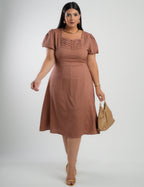 Vestido Midi Crepe Decote Com Nervuras Marrom