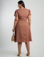 Vestido Midi Crepe Decote Com Nervuras Marrom