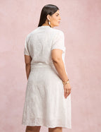 Vestido Midi Lasie Algodão Com Botão Branco
