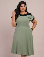 Vestido Curto Crepe liso Bicolor Verde