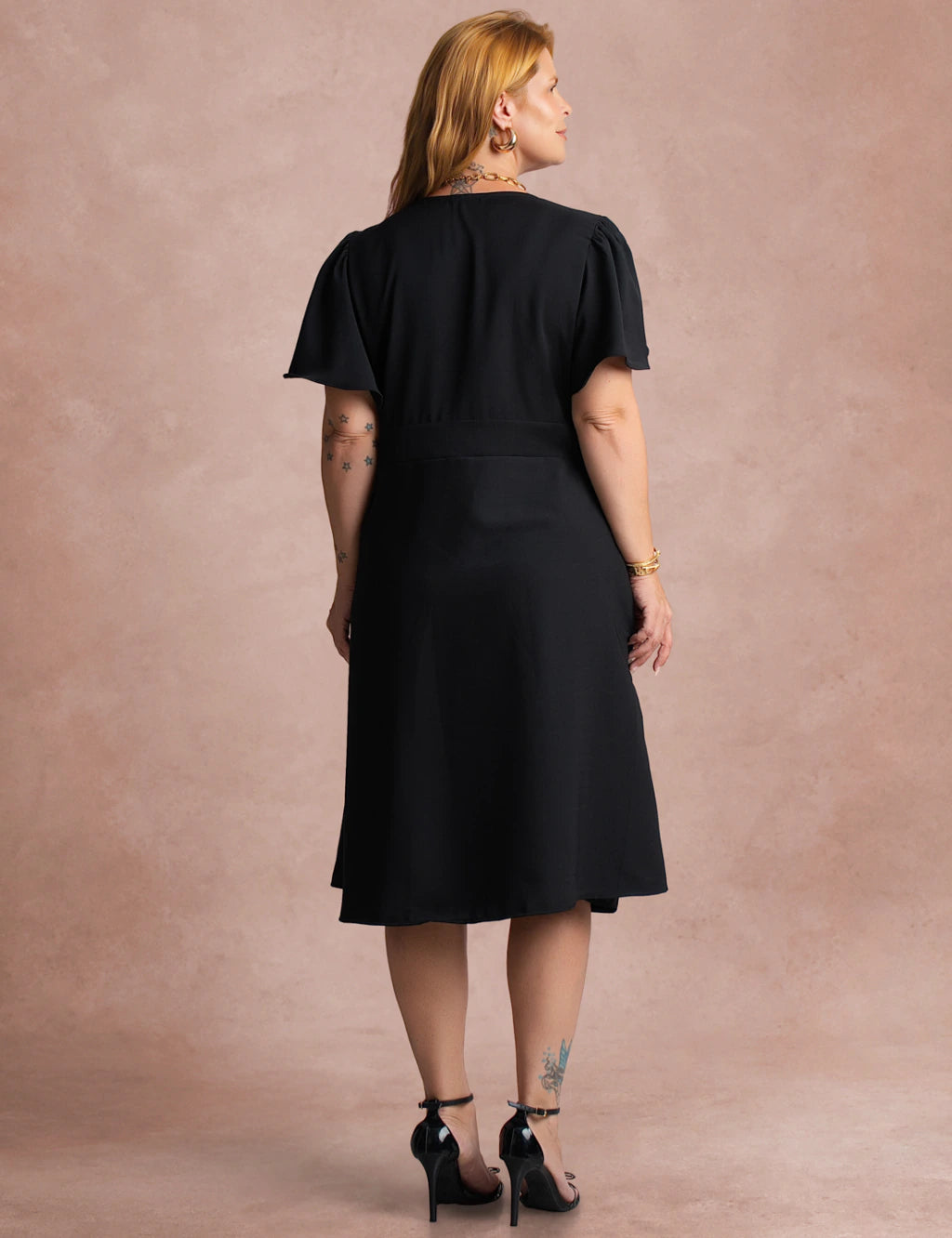 Vestido Midi Cintura Com Fivela Preto