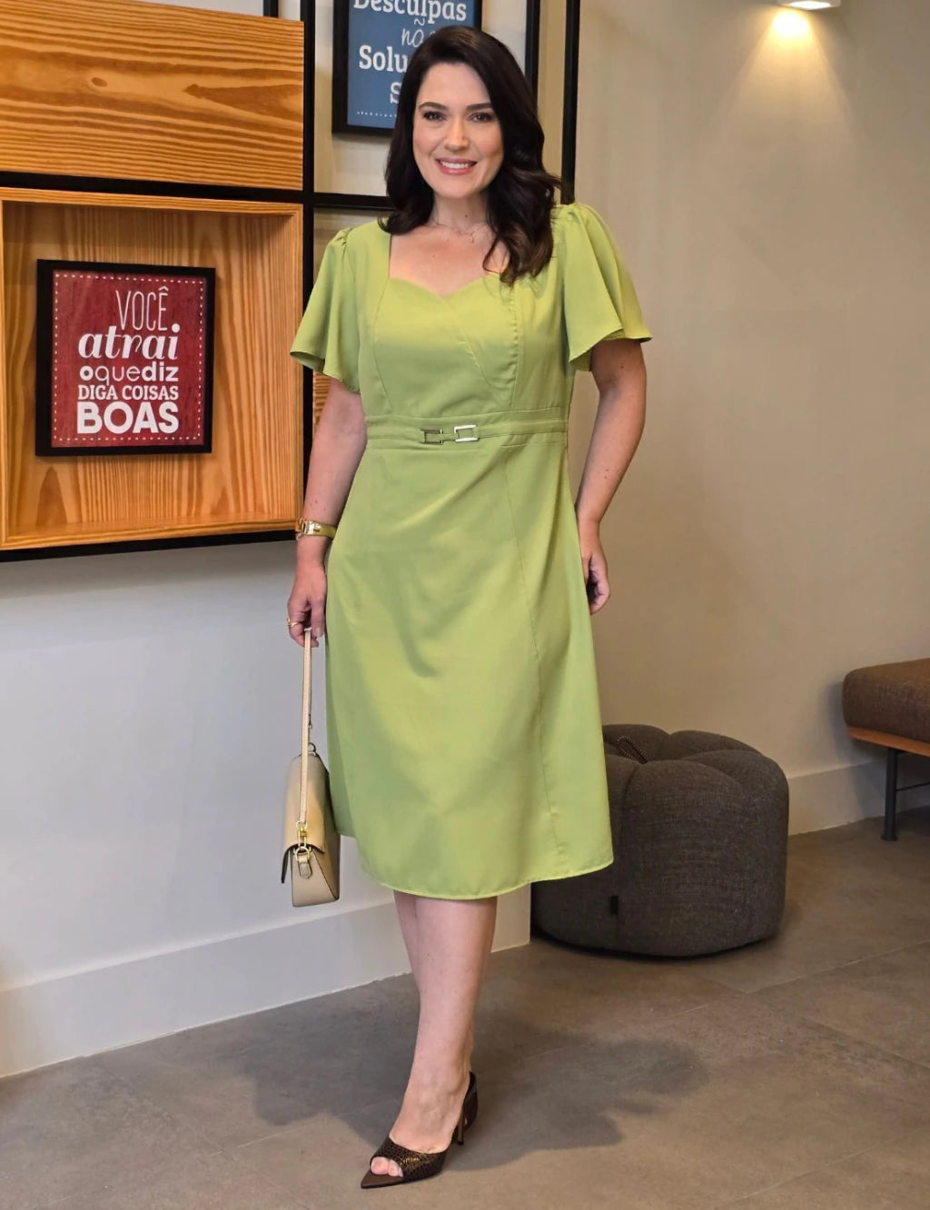 Vestido Midi Cintura Com Fivela Verde