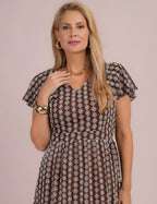Vestido Midi Com Bordado Marrom