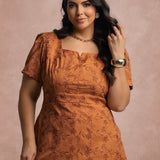 Vestido Midi Com bordado Marrom