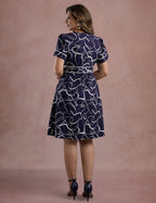 Vestido Midi Estampada Com Vivo Marinho