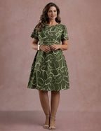 Vestido Midi Estampada Com Vivo Musgo