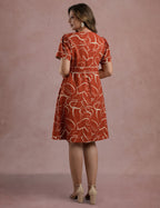 Vestido Midi Estampada Com Vivo Telha
