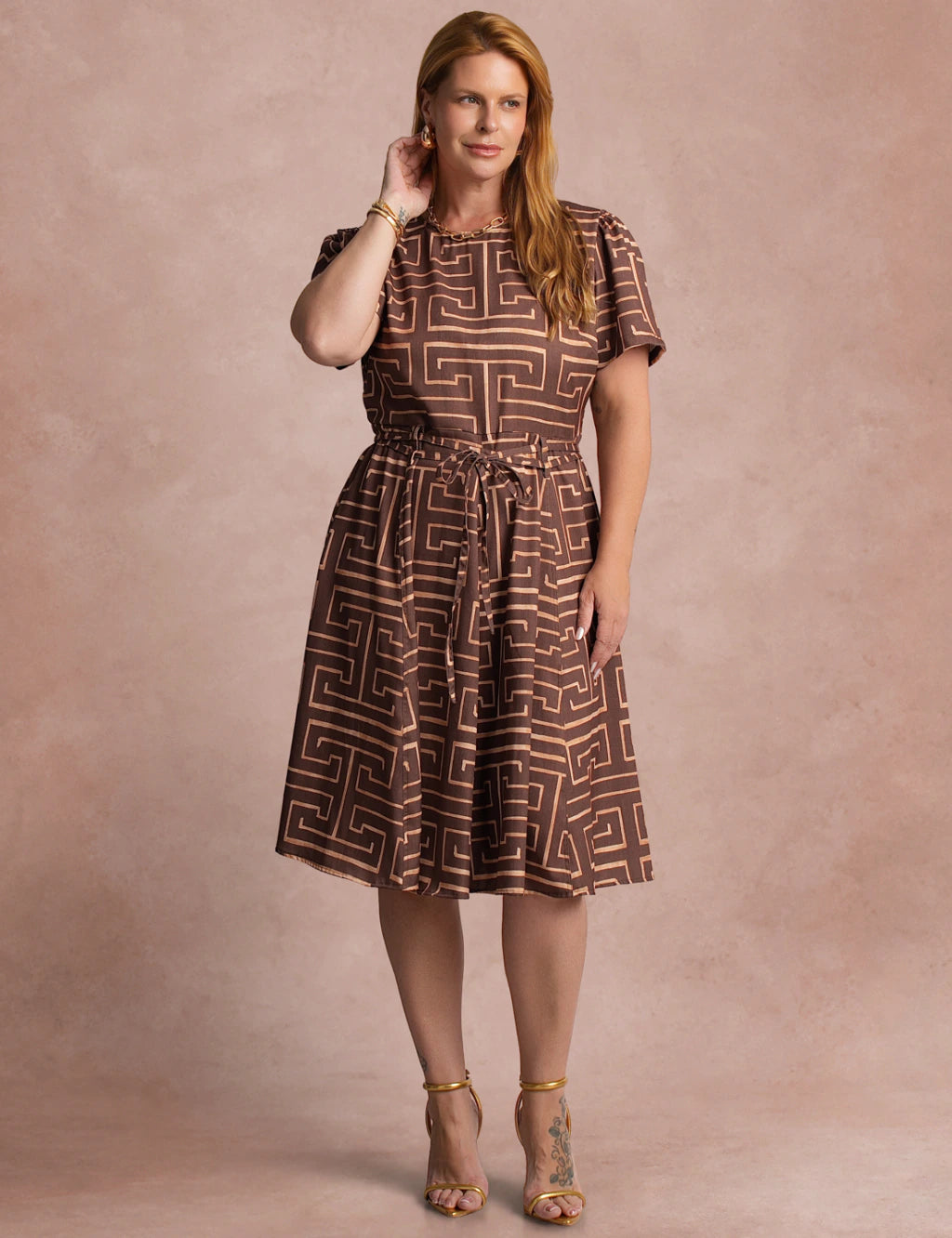 Vestido Midi Estampado Saia Rodada Marrom