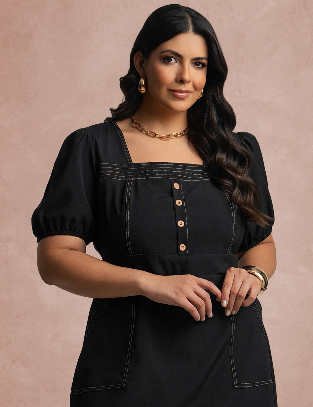 Vestido Midi Com Pesponto Frente Preto