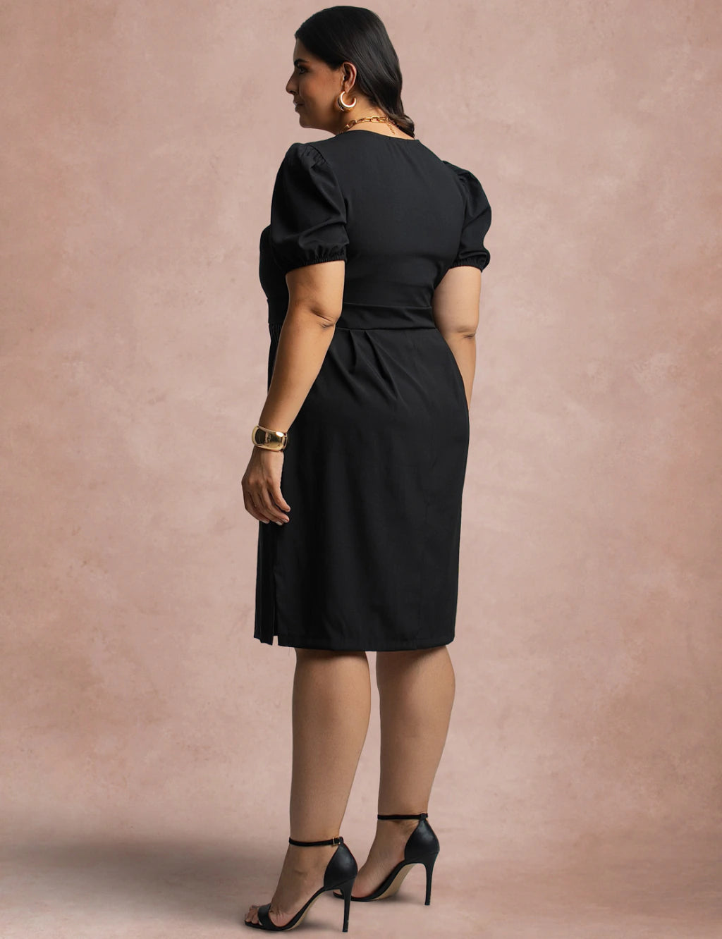 Vestido Midi Com Pesponto Frente Preto