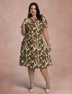 Vestido Midi Estampado Com Botões Na Pala Verde