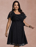 Vestido Midi Com Cinto Preto