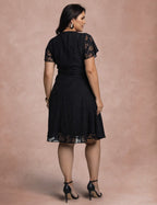 Vestido Midi Com Cinto Preto