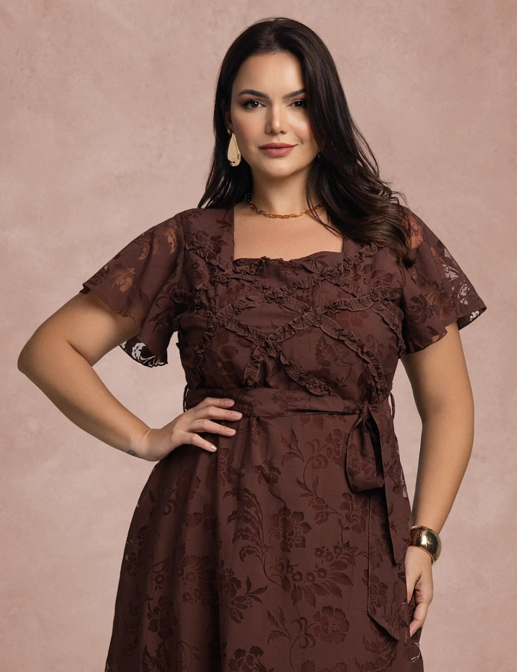 Vestido Midi Com Cinto Marrom