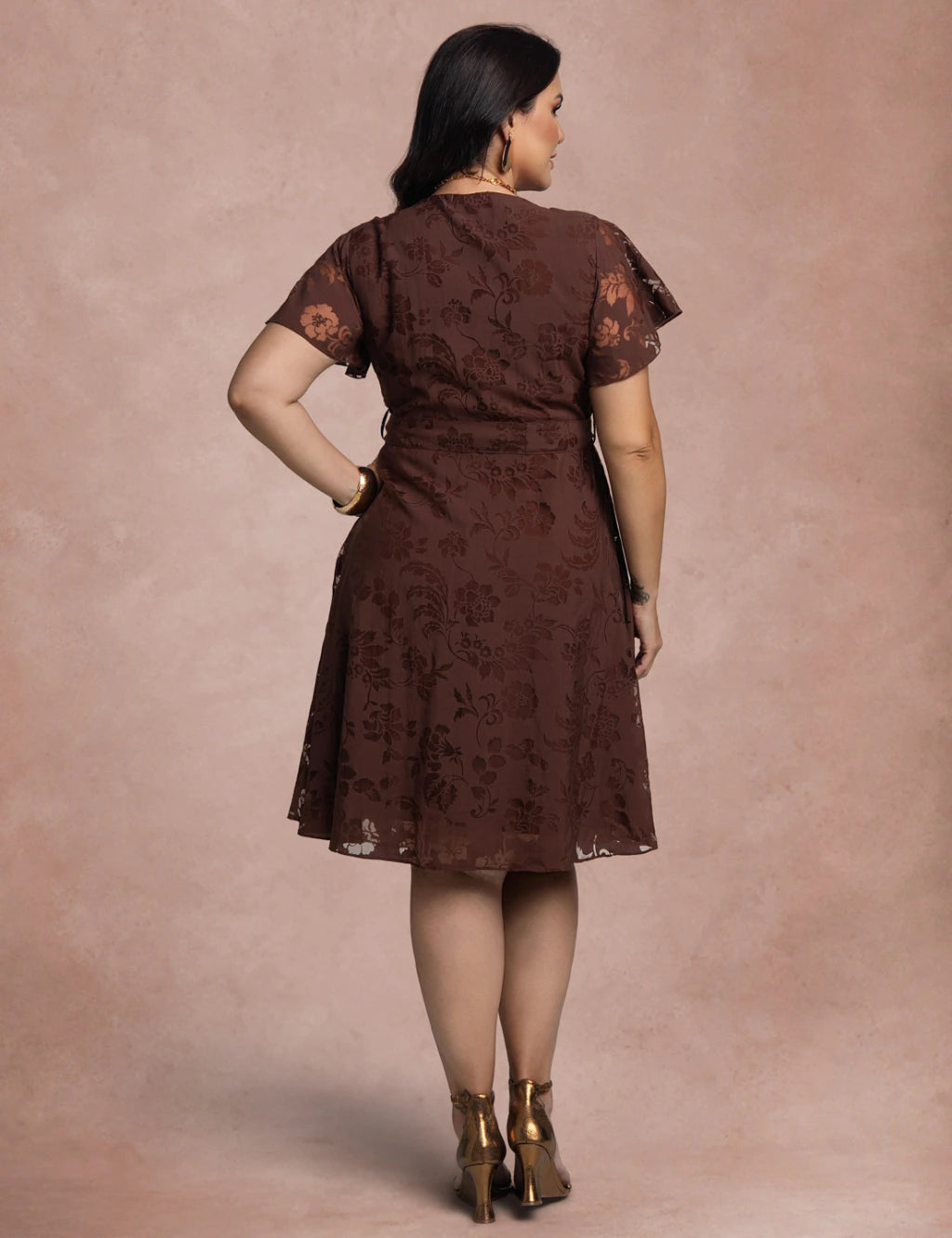 Vestido Midi Com Cinto Marrom