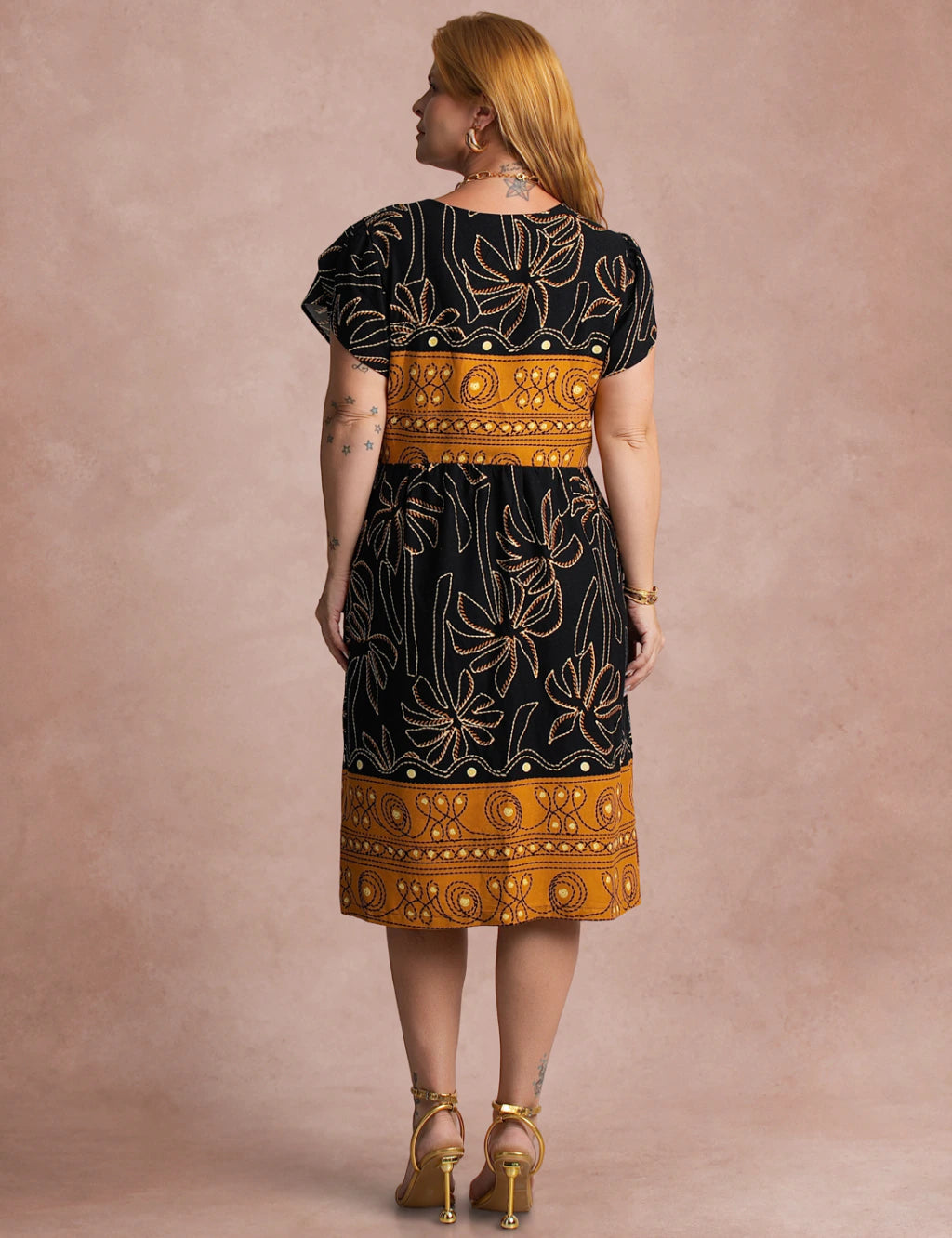 Vestido Midi Estampa Barrado Preto