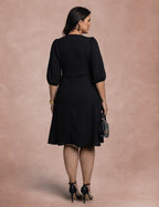 Vestido Midi Plissado Com Bolso Preto