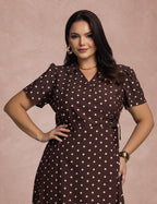 Vestido Midi Estampa Poá Marrom
