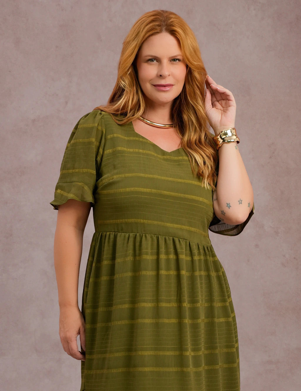 Vestido Curto Decote Princesa Verde