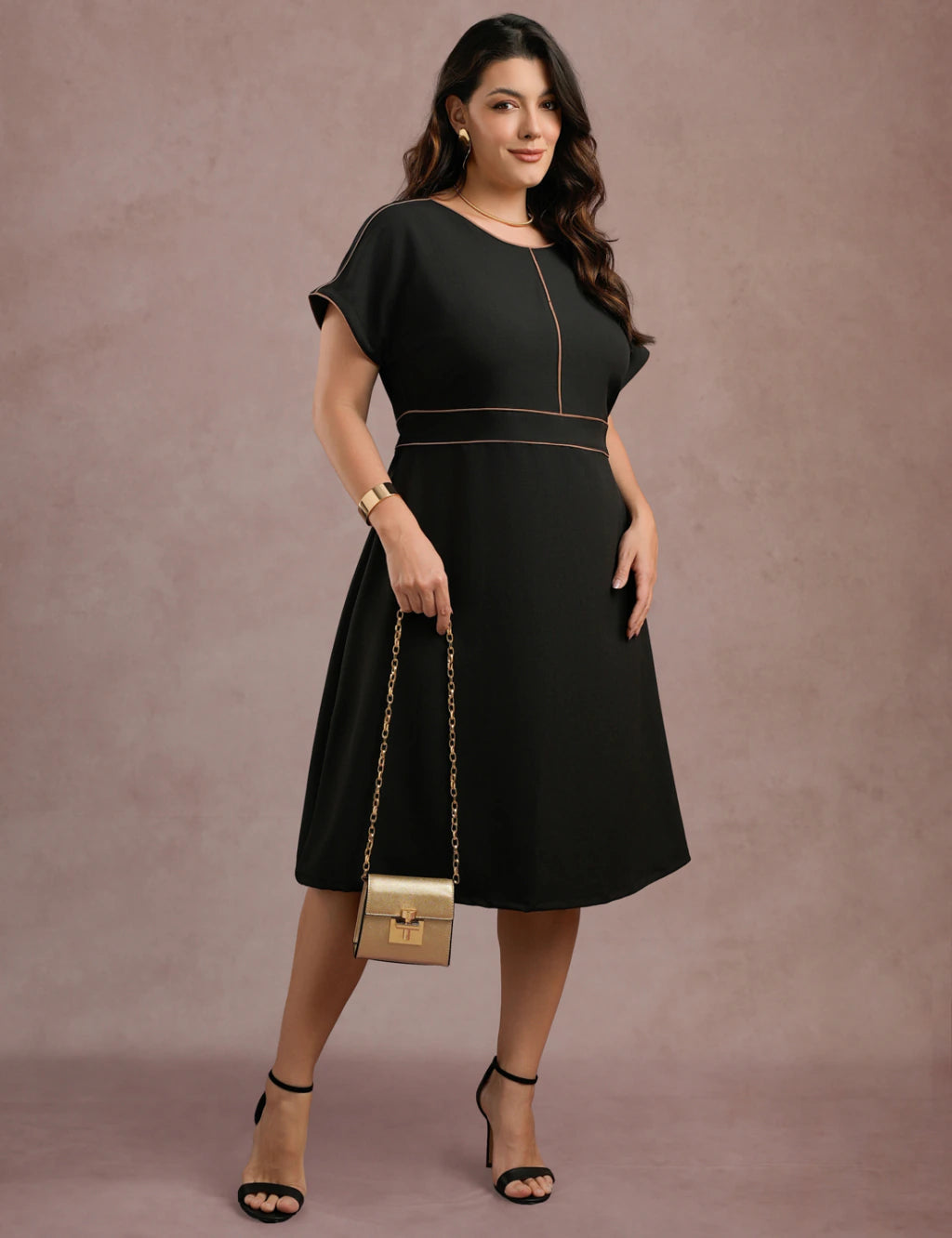 Vestido Midi Com Vivo Frente Preto
