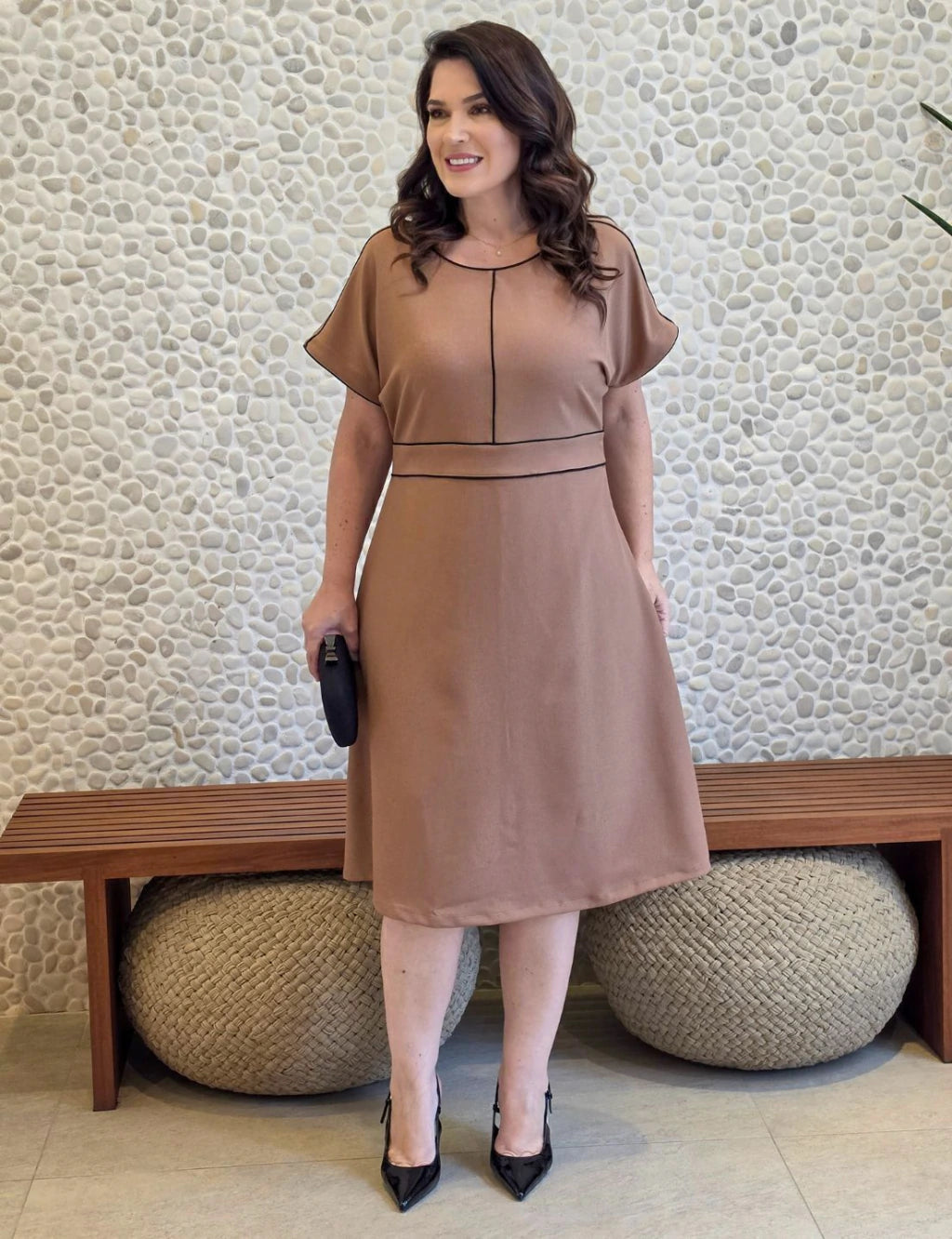 Vestido Midi Com Vivo Frente Marrom