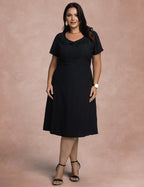 Vestido Midi Com Nervuras No Decote Preto