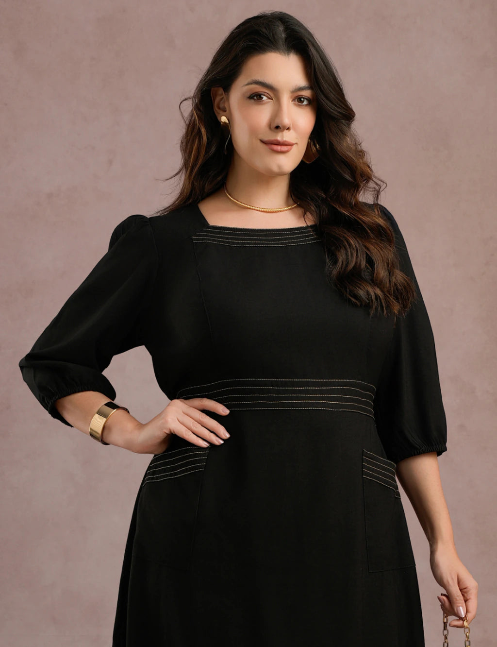 Vestido Longo Com Pesponto Preto