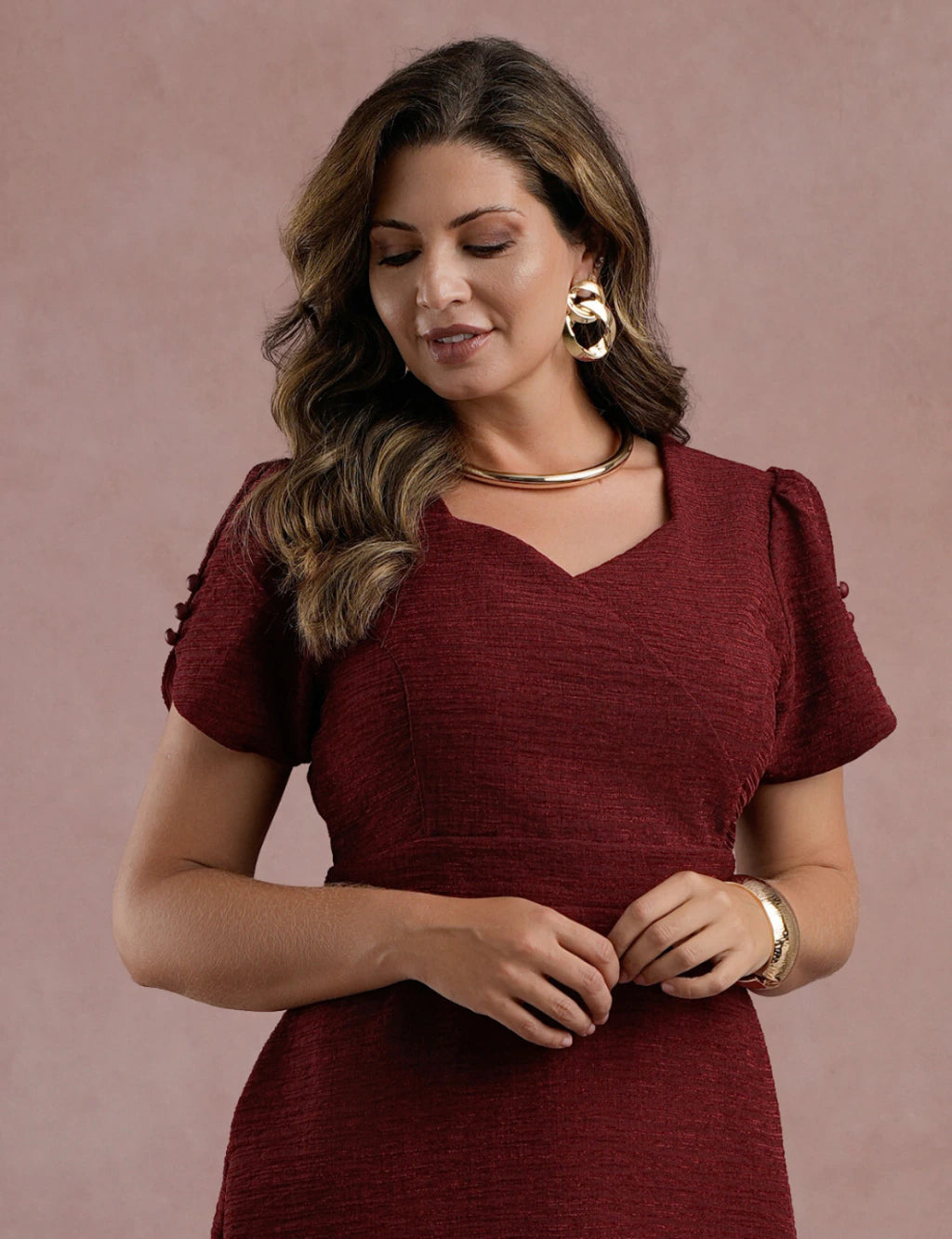 Vestido Midi Decote Princesa Com Botão Vinho