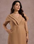 Vestido Curto Com Nervuras Bege