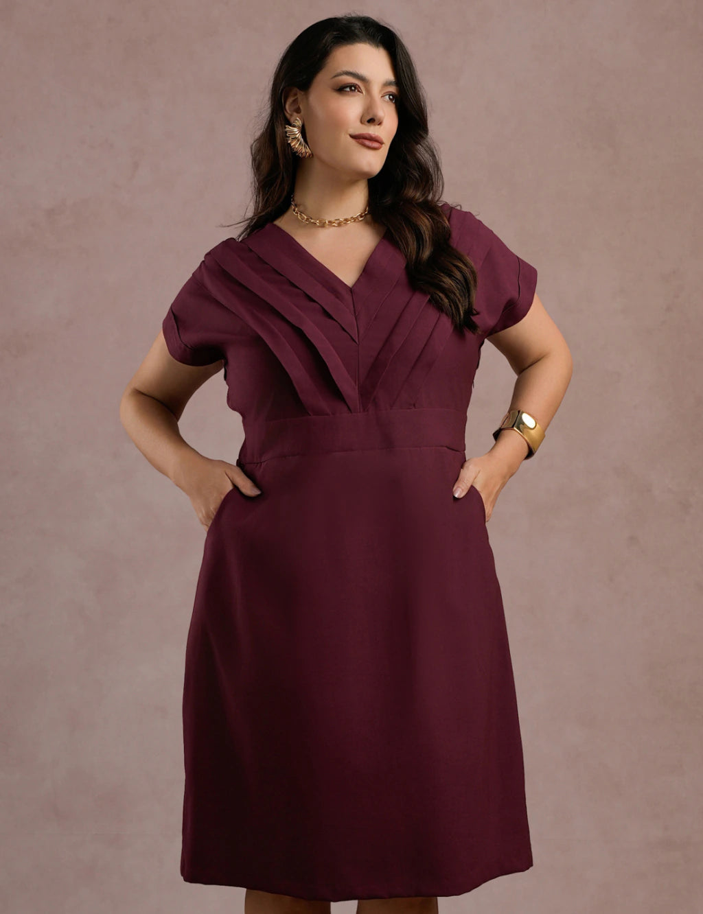 Vestido Curto Com Nervuras Vinho