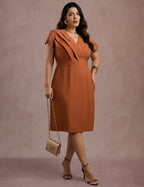 Vestido Curto Com Nervuras Marrom