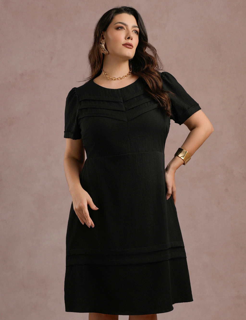 Vestido Midi Frente Com Nervuras Preto