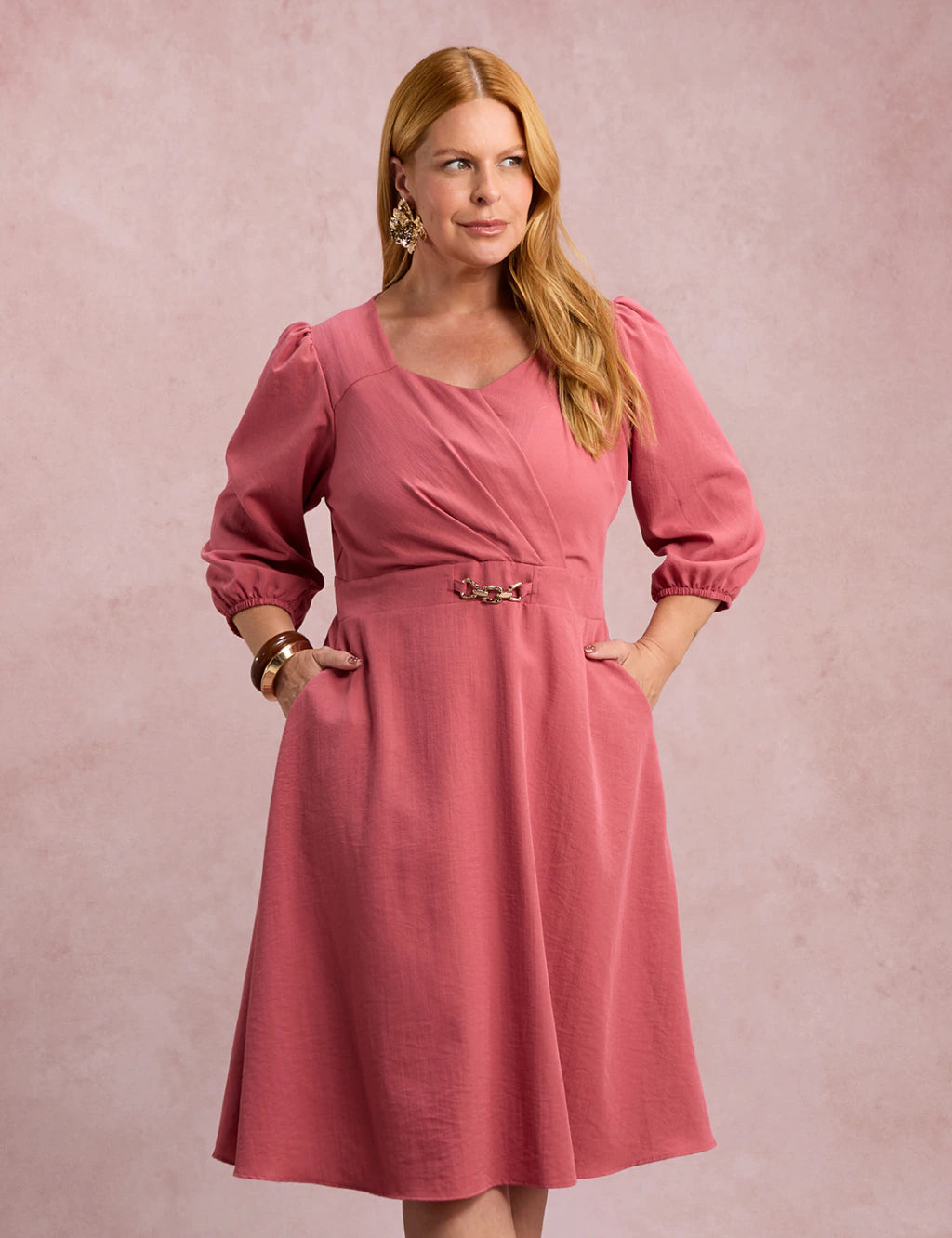 Vestido Midi Com Fivela Na Pala Rosé